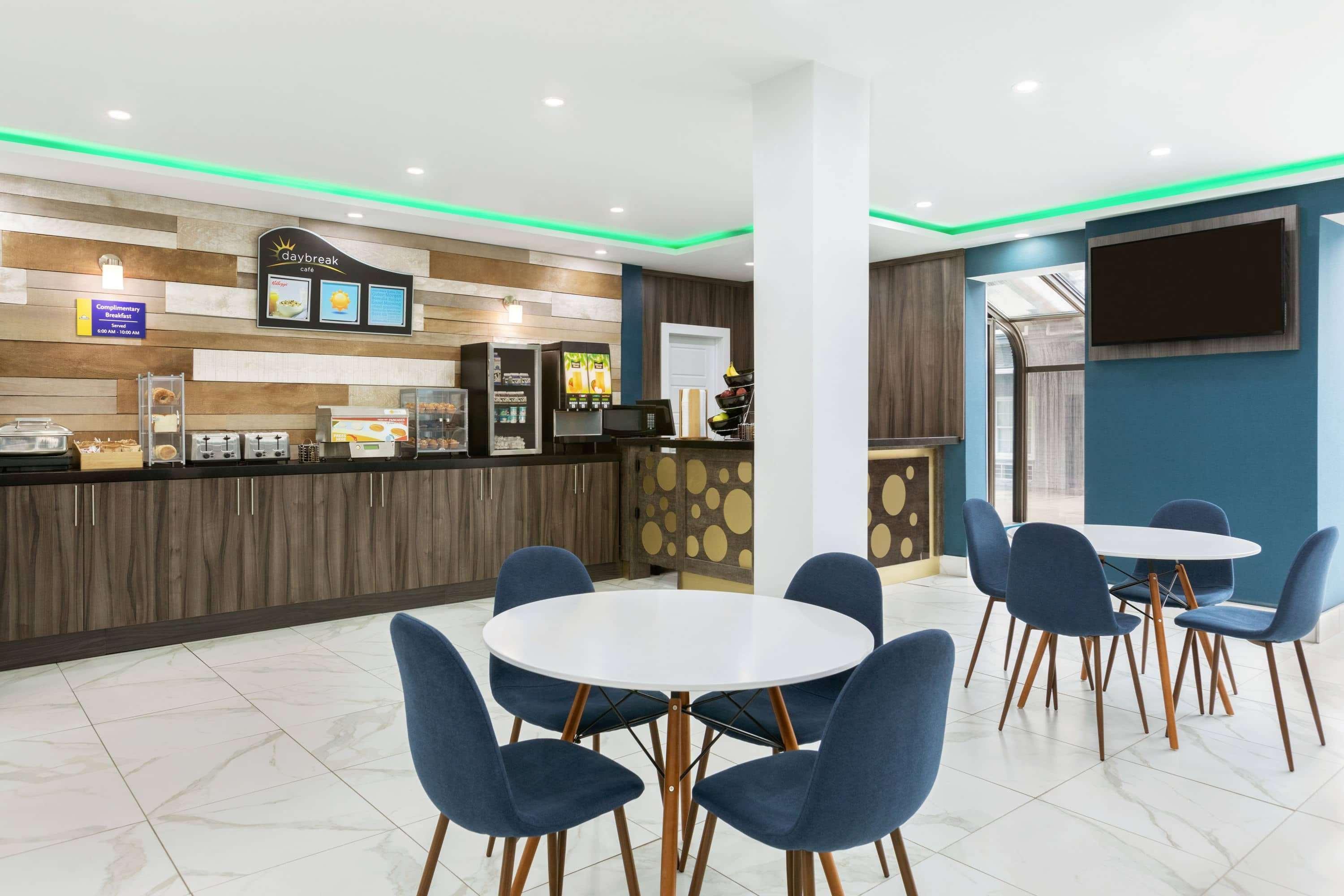 Days Inn By Wyndham Saint-Jean Extérieur photo