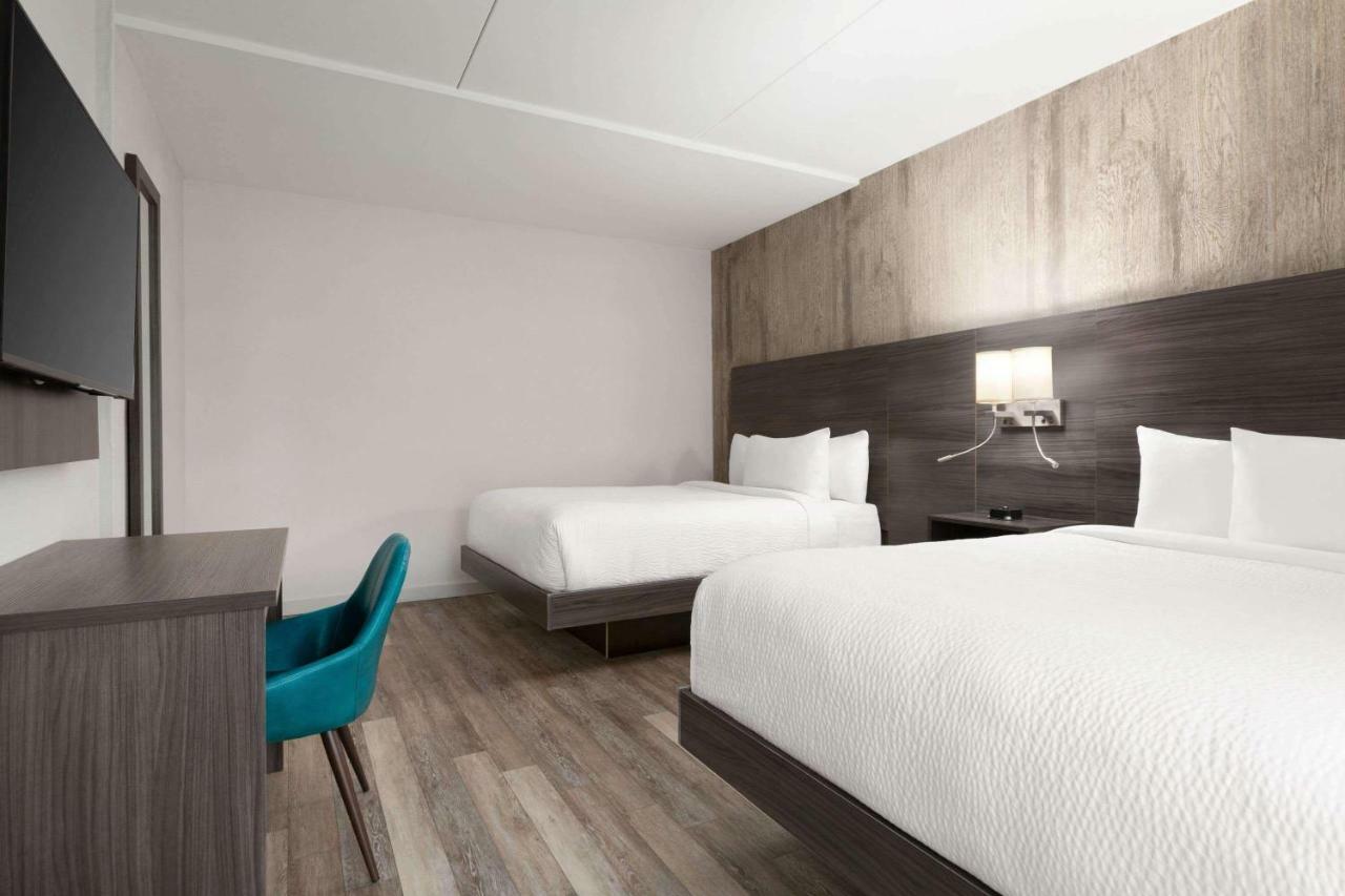 Days Inn By Wyndham Saint-Jean Extérieur photo
